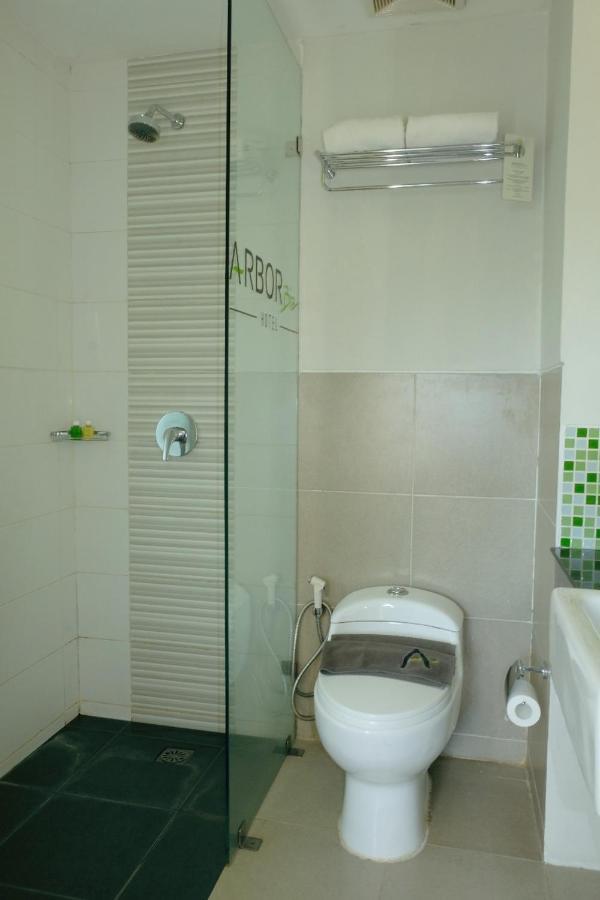 Arbor Biz Hotel Makassar Kültér fotó