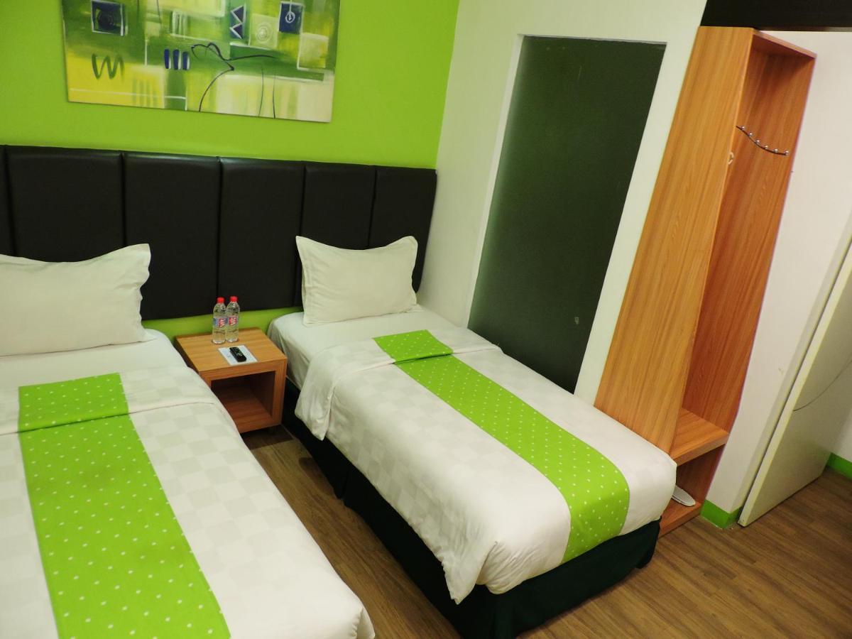 Arbor Biz Hotel Makassar Kültér fotó