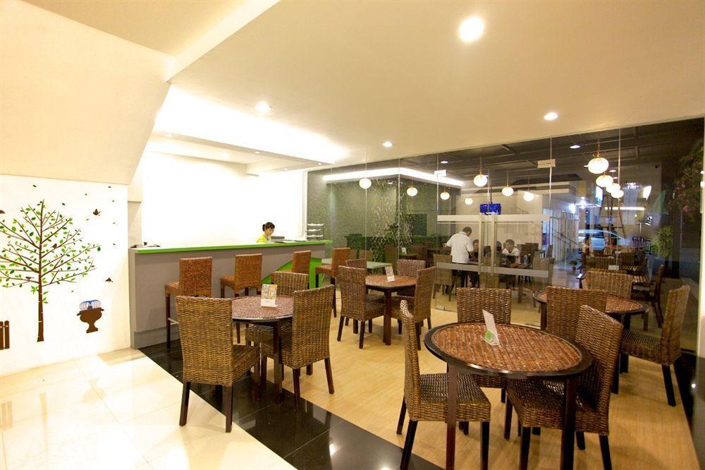 Arbor Biz Hotel Makassar Kültér fotó