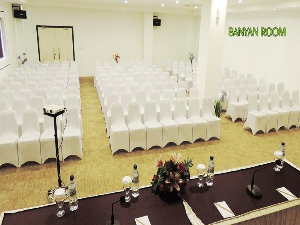 Arbor Biz Hotel Makassar Kültér fotó