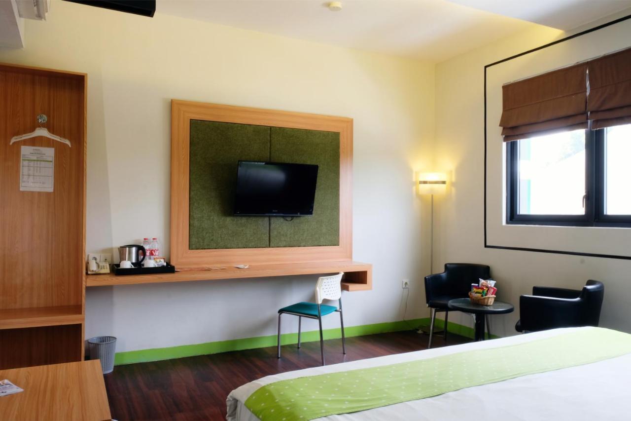 Arbor Biz Hotel Makassar Kültér fotó