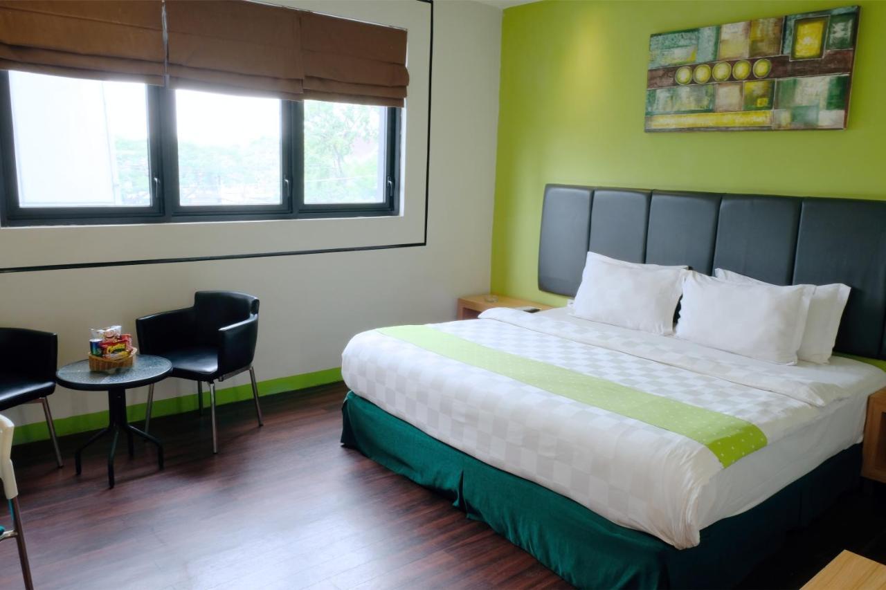 Arbor Biz Hotel Makassar Kültér fotó